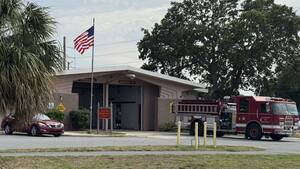 Carousel image 2dcc34527ad47593d722 fire house 72