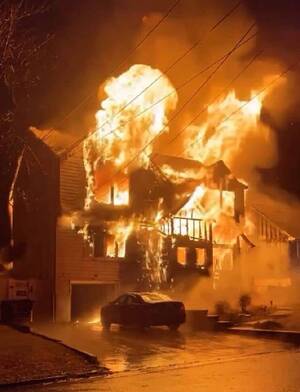 Carousel image e185a181ae0244d62473 fire03