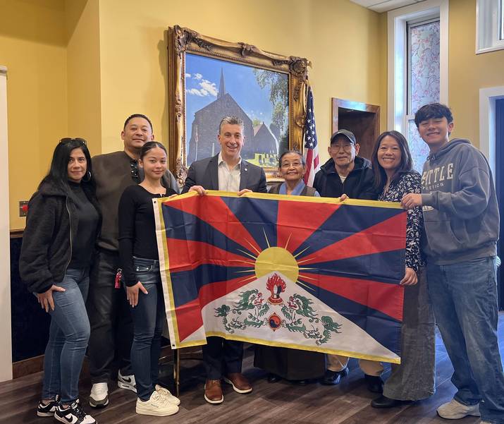 Belleville Mayor Defies China's Request, Affirms Tibetan Flag Raising