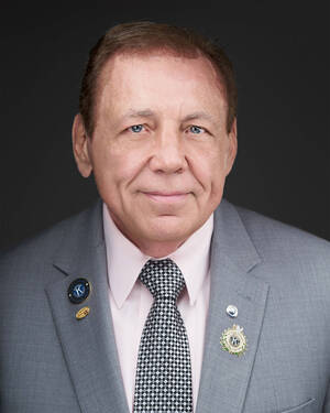 Carousel image 267171240726ef9d38b4 frank cahill 2025 vertical