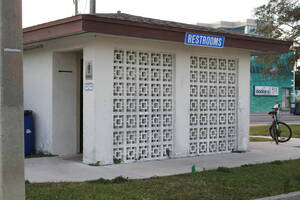 Carousel image 595b1732e5ca977aa7d2 front street park restroom