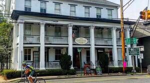 Carousel image b0ee53ef3af65fd7cd90 frenchtown national hotel from street