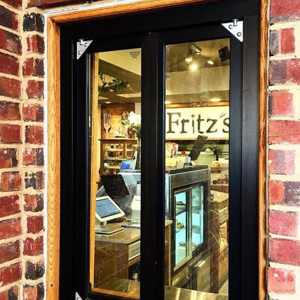 How One Easton Avenue Restaurant is Attracting New Customers During