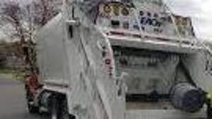 Carousel image e935ff45b168c5b085c2 garb truck