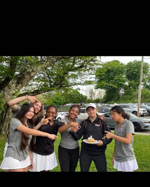 Carousel image 6907b79dd24b7b3a9009 girls golf 3