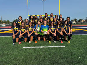 Carousel image 85de641f2ceab3b07b3a girlssoccerteam