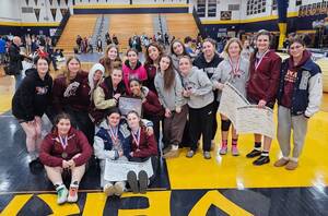 Carousel image e4e15b2cf997284e9a26 girls wrestling