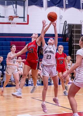 Carousel image 0bf33adf6e86cac638dc gl vs oak knoll 0117