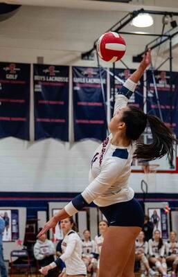 Carousel image 5dfda8249c8bf1ff0858 gl volleyball senior game 2025 45  4 