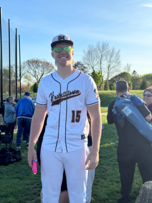 Carousel image 0769f9ee076410fc314b goggles