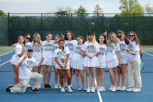 Carousel image 07b52df3356946798e89 gvtennis 2024 hval championsship team