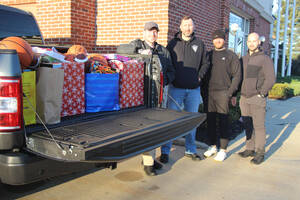 Carousel image 2f4ac5bcf53d2229b376 hasbrouck heights pd pba toy drive pick up