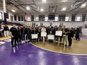 Carousel image 78033ad874c360f8eb00 hasbrouck heights wrestling 