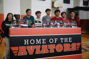 Carousel image 9f1b505a73a9da8704d6 hasbrouck heights seniors sign for college