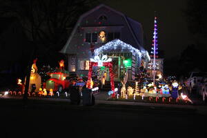 Carousel image abada4c02bea433e3244 hasbrouck heights decorating clark griswald