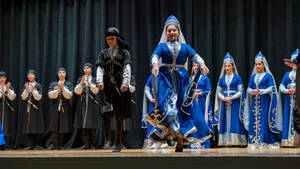 Carousel image c9b9a4c53ec3039e56a3 hawthornemulticulturalnight 36