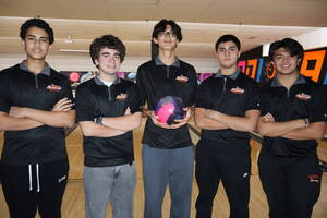 Carousel image e0fcb08734b8e847a345 hasbrouck heights boys varsity bowling team