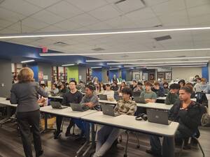 Carousel image f4aefcbf027e23b4db25 hawthorne hour of code 4