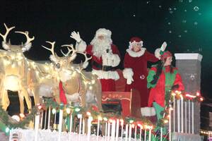 Carousel image f67b5254e6313d89e9e8 hasbrouck heights parade santa claus