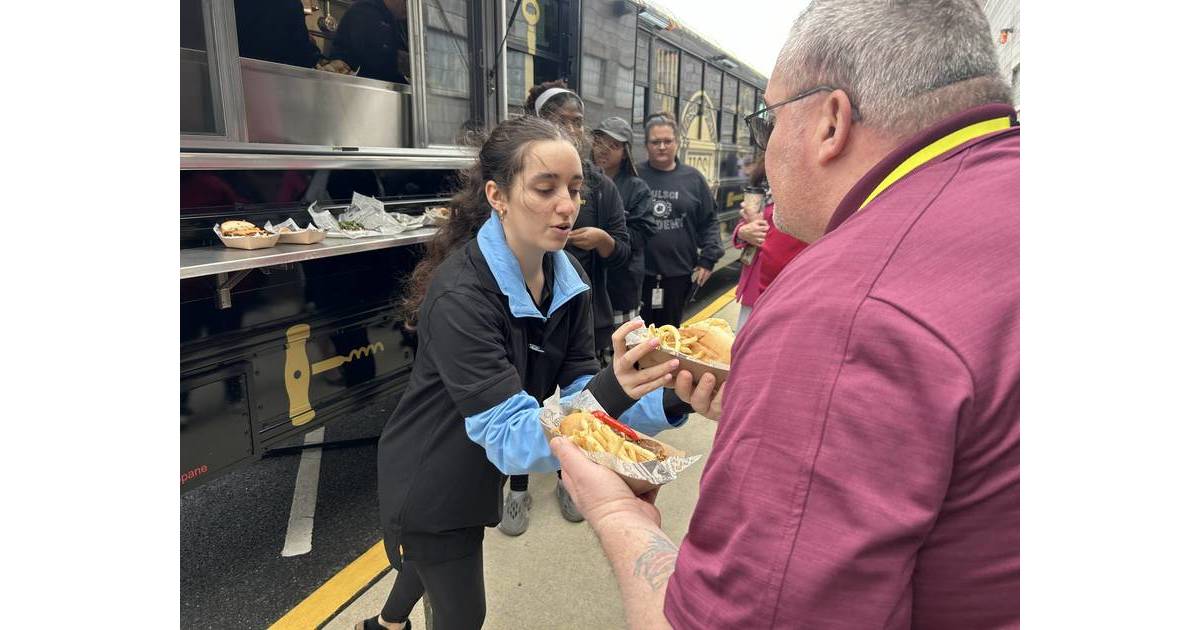 hcst-cuts-ribbon-on-outdoor-classroom-food-bus-jersey-city-nj-news