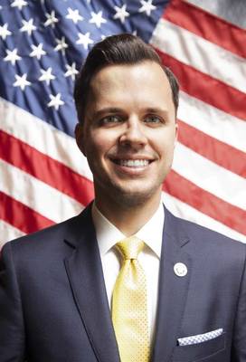 Carousel_image_4f177ce7108277f4545c_headshot1