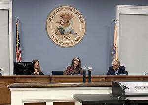 Carousel image cb5090ac5d88634b7eb1 health meeting