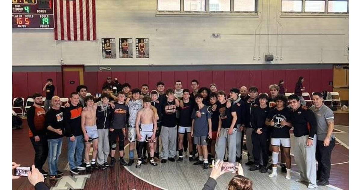 HS Wrestling Hasbrouck Heights Ends Season with Sweep at Verona Quad