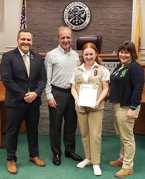 Carousel image 356ec394bb65f850e695 hillspixgsgoldawardkathleenobrien