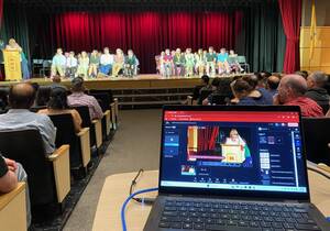 Carousel image 3687e1d8286782670281 hillspixhhsseniorawardsstage2025