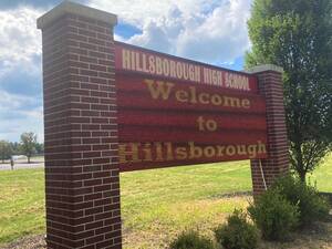 Carousel image 478e388701a4d09de6bf hillspixhhssign