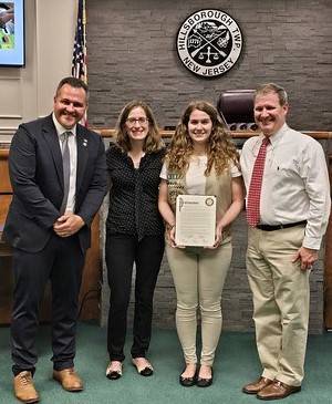 Carousel image 97c890ad687eab89f115 hillspixgsjamiecridgegoldaward