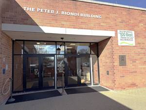 Carousel image c19ea79071717feda98e hillspixmunicipalbuildingmainentrance