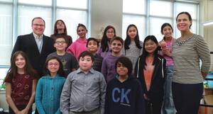 Carousel image dfdd90b3b2e28da6ec02 hillside all state choir with tony