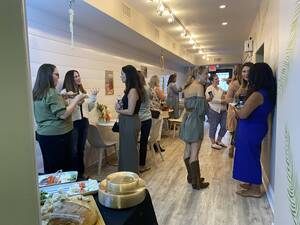 Carousel image 068cf9c97dbf36dd57c0 house of mom