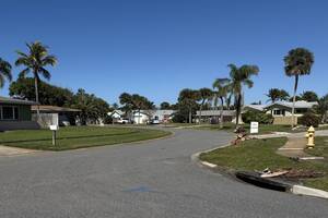 Carousel image 75193a elbourne each lorida omes