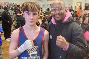 Carousel image d33e0ad5d40f511a2474 holden spratt boxer