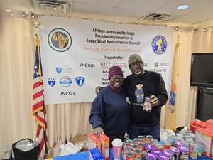 Carousel image f92e428b771d0af23474 holiday harvest food giveaway