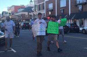 Carousel_image_3f738350737441c1d1f1_humantrafficmarchwestfieldsunday