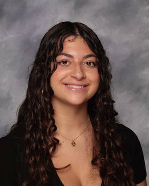 Carousel image 405171c329b40a26b7eb iliana hellinger class of 2024
