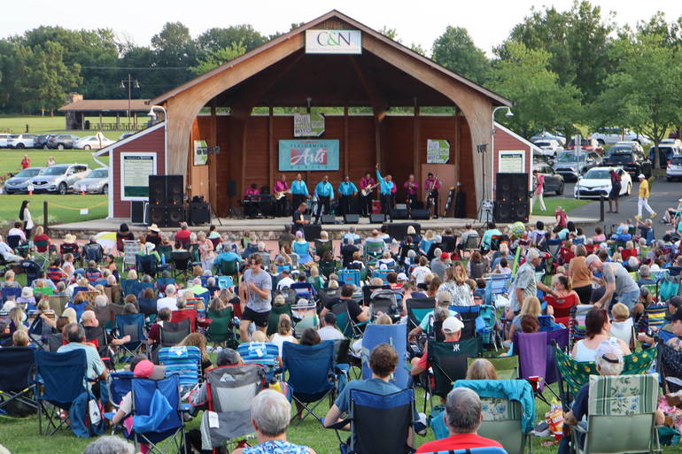 Exciting concert atmosphere in Founders Park 2025