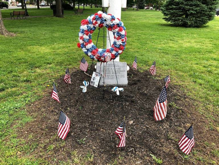 Bloomfield Memorial Day Wreath Dedication Ceremony Honors Fallen Heroes