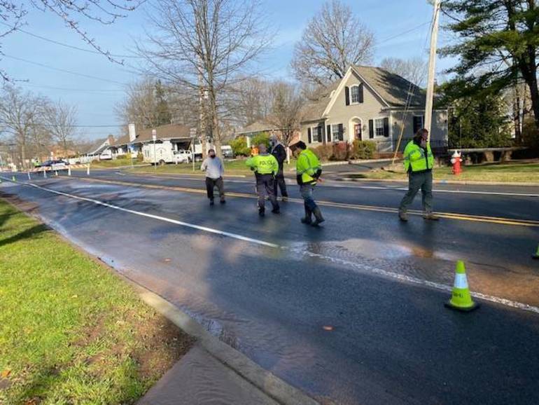 Water Shut Off On Main Street In Chatham Due To King S Supermarket Water Protection Line Break Traffic Blocked For Repairs Chatham Nj News Tapinto
