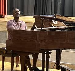 Carousel image 0ab4441b03dc93103e00 img 7977