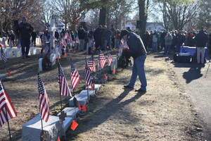 Carousel image 10f98b wreaths across america doylestown cemetery