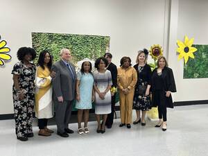 Carousel image 2a08d25a1d81512dc5bb img 0711  3 