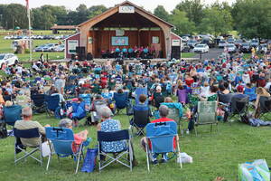 Carousel image 2bea0a oylestown summer concert series
