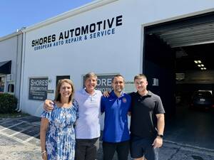 Carousel image 322d33f4c957d0eb5b32 img 0021