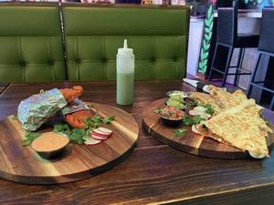 Carousel image 327f31 aco de jo