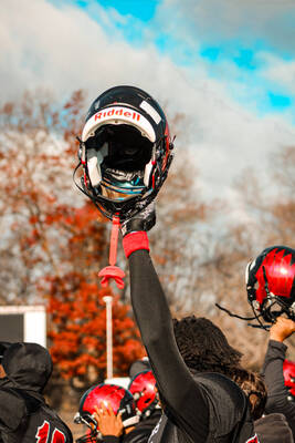 Carousel image 32c7e2 football eptune scarlet fliers sports high school