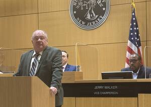 Carousel image 4ded15 udson ounty xecutive raig uy